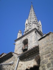 Flèche de l'église Saint-Pierre de Joyeuse (Ardèche) © Marie-Hélène Pouzache